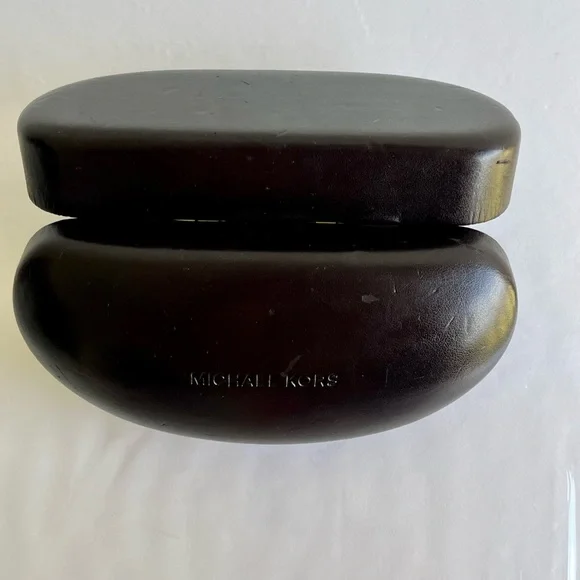 MICHAEL KORS Women Hard Clamshell Sunglasses Case - Picture 6 of 16